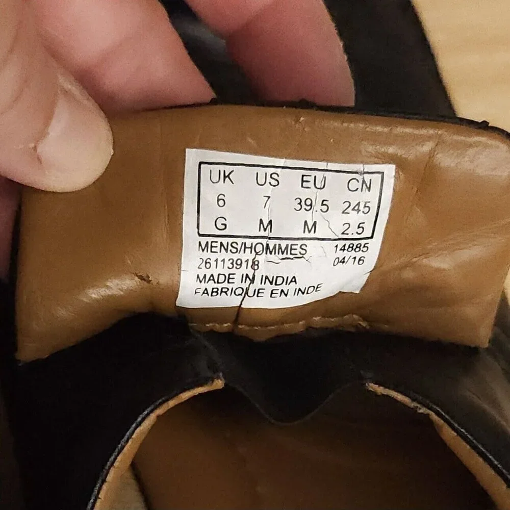 Clarks Mens Black Leather Slip On Shoes 7